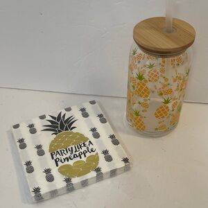 Avenue Black and White Pineapple Napkins and drink cup